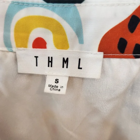 THML Multicolor Dress Flutter Sleeve with Abstract Design Size Small - Picture 9 of 11